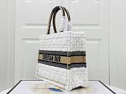 Dior book tote medium ice cannage shearling bag - 2