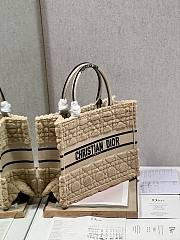 Dior book tote medium beige cannage shearling bag - 2