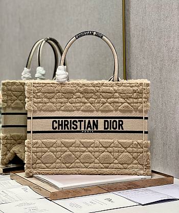 Dior book tote medium beige cannage shearling bag