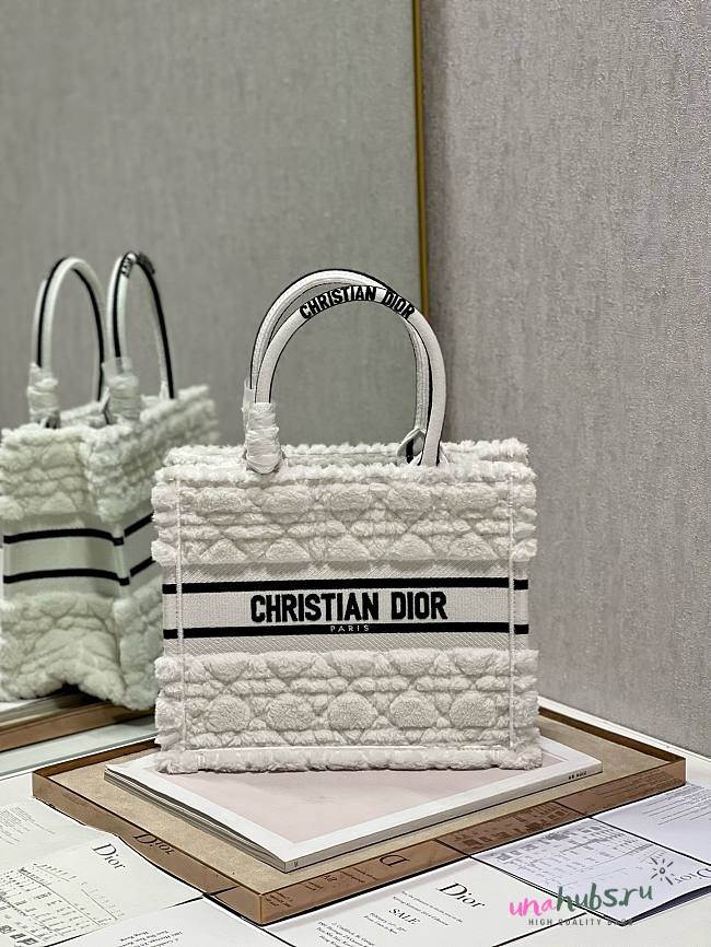 Dior book tote small white cannage shearling bag - 1