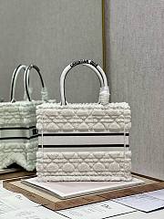 Dior book tote small white cannage shearling bag - 5