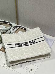 Dior book tote large white cannage shearling bag - 5