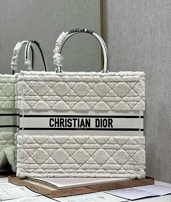 Dior book tote large white cannage shearling bag