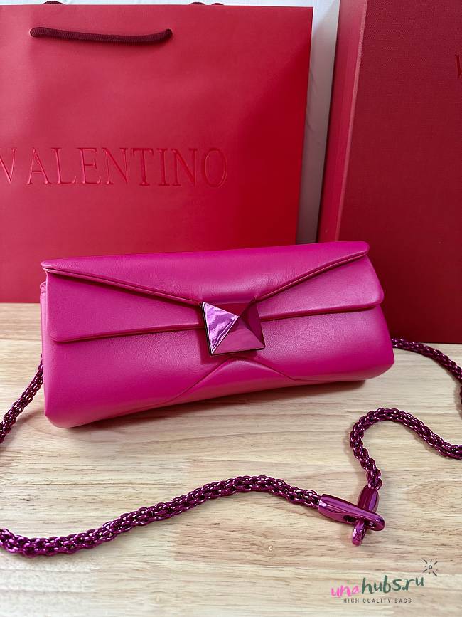 Valentino One Stud chain-strap pink leather clutch - 1