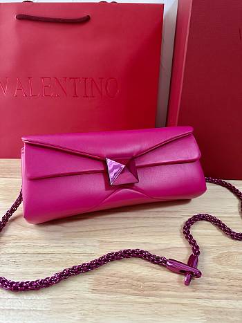 Valentino One Stud chain-strap pink leather clutch