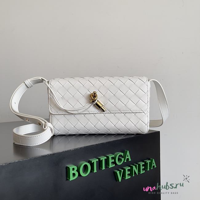 Bottega Veneta Mini White Andiamo Bag - 1