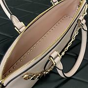 Valentino Garavani light pink rockstud hand bag - 5