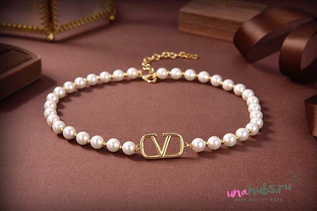 Valentino pearl necklace  - 1