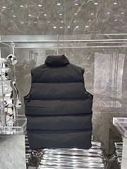 Canada Goose black puffer vest  - 6