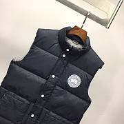 Canada Goose black puffer vest 02 - 6