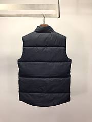 Canada Goose black puffer vest 02 - 2