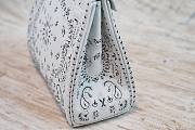 Hermes Birkin 28 White Embroidered Swift Palladium Hardware Bag - 2