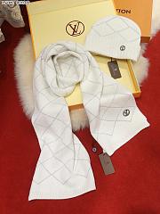 Louis Vuitton set ( hat + scarf) - 6