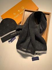 Louis Vuitton black set ( hat + scarf) - 5