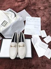 Gucci white loafers - 2