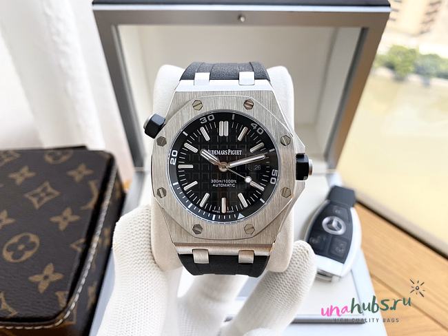 Audemars Piguet Royal Oak Offshore Diver Watch 42mm - 1