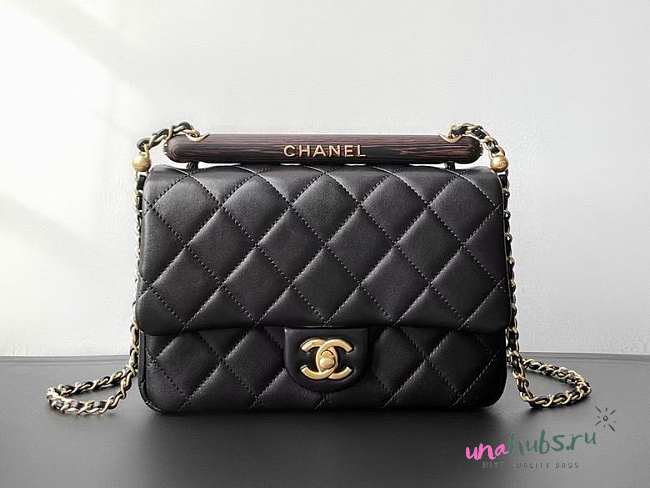 Chanel CF wood handle black leather bag  - 1