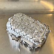 Bottega Veneta Knot intrecciato metallic leather silver clutch - 5