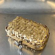 Bottega Veneta Knot intrecciato metallic leather silver hardware clutch - 4