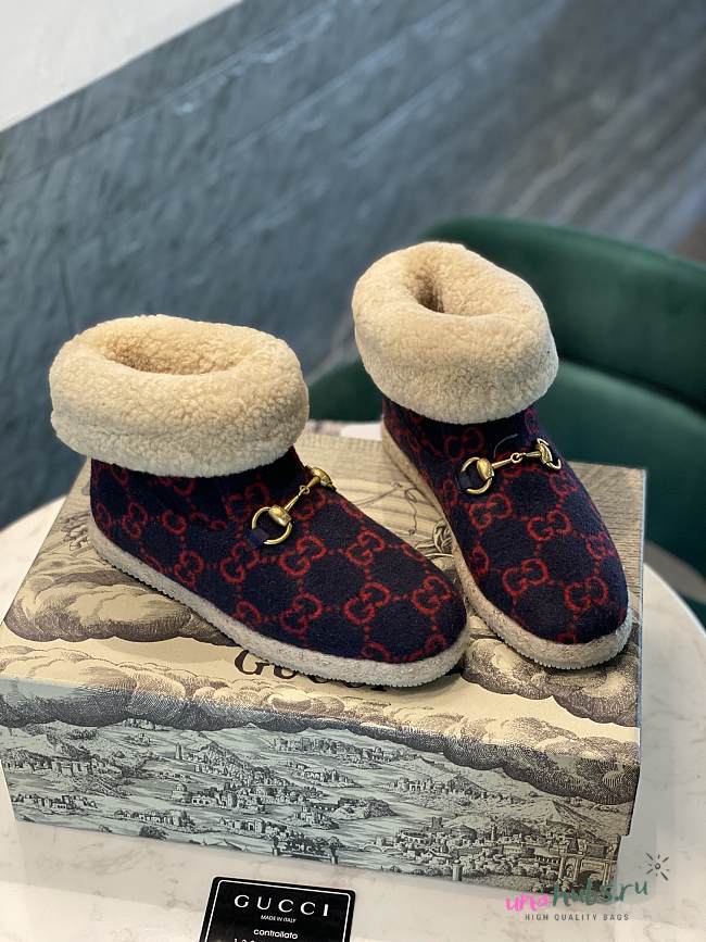 Gucci red fur boots - 1