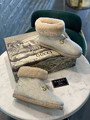 Gucci cream fur boots - 2