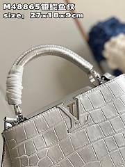 Louis Vuitton Capucines MM Silver Leather Bag - 4