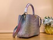 Louis Vuitton Capucines MM brilliant alligator leather bag - 3