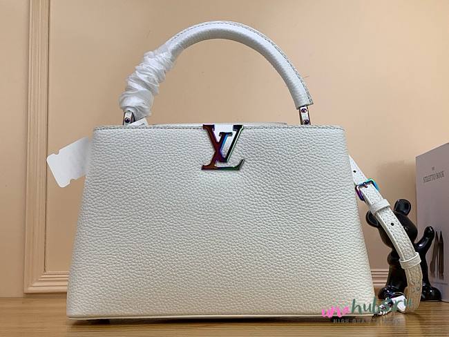 Louis Vuitton Capucines MM white leather metal hardware bag - 1