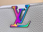 Louis Vuitton Capucines MM white leather metal hardware bag - 4