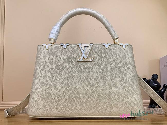 Louis Vuitton Capucines MM white leather pearl bag - 1