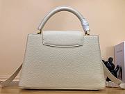 Louis Vuitton Capucines MM white leather pearl bag - 2