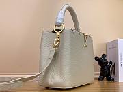 Louis Vuitton Capucines MM white leather pearl bag - 4