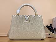 Louis Vuitton Capucines PM white leather pearl bag - 1