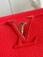 Louis Vuitton Capucines PM red leather bag - 2