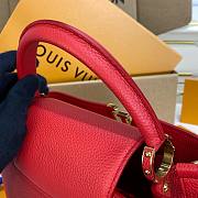 Louis Vuitton Capucines MM red leather bag - 5