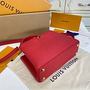 Louis Vuitton Capucines PM red leather gold bag - 4