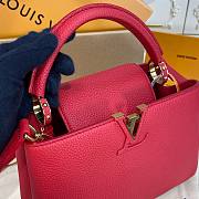 Louis Vuitton Capucines PM red leather gold bag - 6