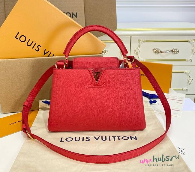 Louis Vuitton Capucines PM red leather gold bag - 1