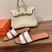 Hermes kelly white lock sandals - 3