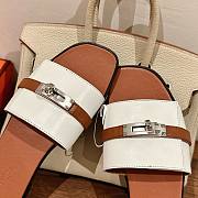 Hermes kelly white lock sandals - 2