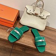 Hermes kelly green lock sandals - 3