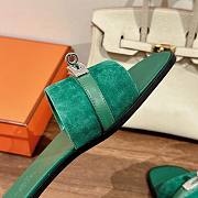 Hermes kelly green lock sandals - 4