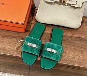 Hermes kelly green lock sandals - 1