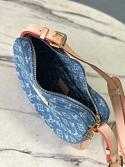 Louis Vuitton Croissant denim bag  - 5