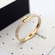 Chanel 18K CC thin bracelet  - 5