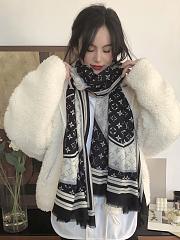Louis Vuitton black flower scarf - 6