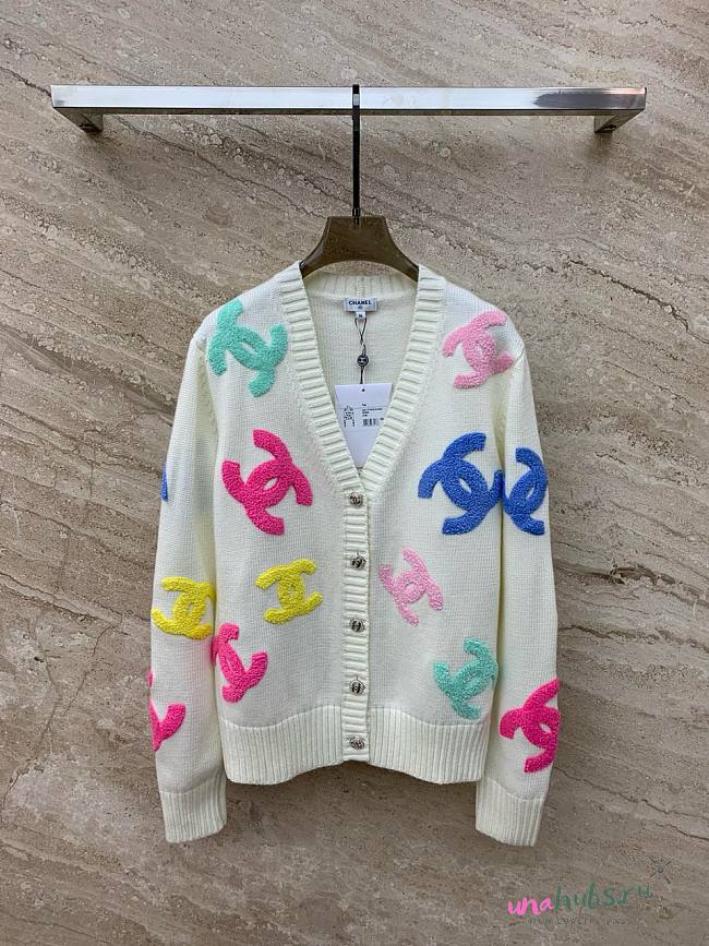 Chanel white CC cardigan  - 1