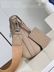 Louis Vuitton Takeoff Messenger Beige Leather Bag - 6