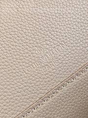 Louis Vuitton Takeoff Messenger Beige Leather Bag - 2