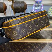 Louis Vuitton S Lock Monogram Messenger Bag - 3